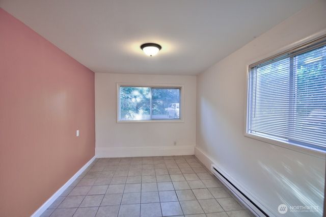 1804 33rd Avenue NE, Olympia, WA 98506