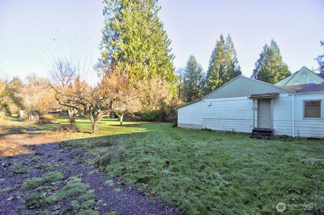 1804 33rd Avenue NE, Olympia, WA 98506