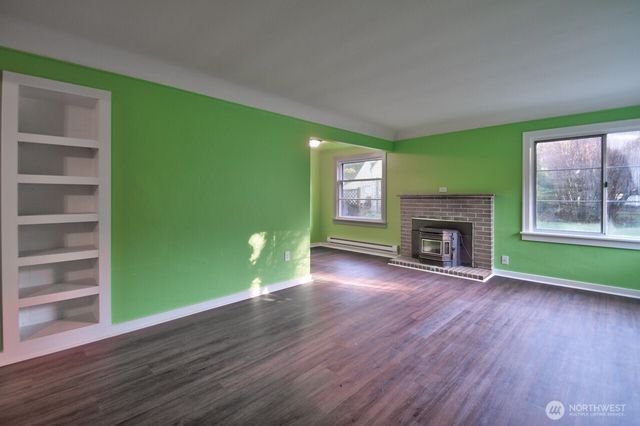 1804 33rd Avenue NE, Olympia, WA 98506