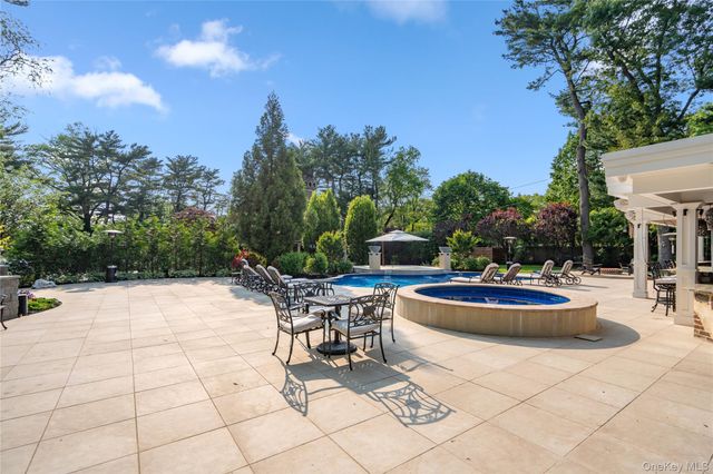 213 Guinea Woods Road, Old Westbury, NY 11568