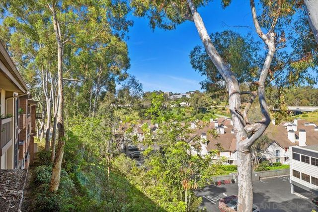 8860 Villa La Jolla 314, La Jolla, CA 92037