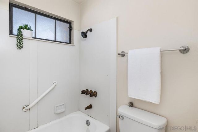 8860 Villa La Jolla 314, La Jolla, CA 92037