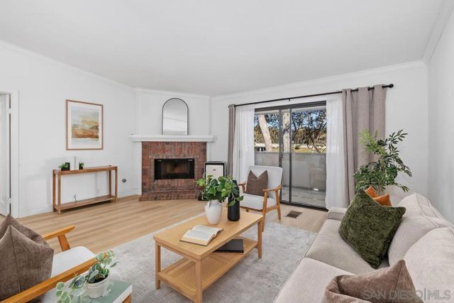 8860 Villa La Jolla 314, La Jolla, CA 92037