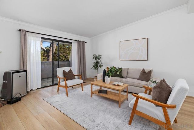 8860 Villa La Jolla 314, La Jolla, CA 92037