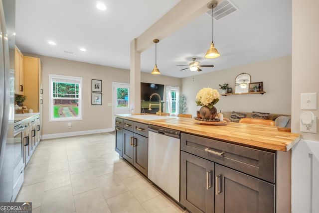 1003 Holliday Pass, Griffin, GA 30223