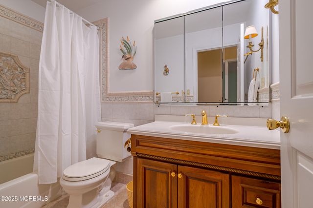 16 Briar Hill Road, Holmdel, NJ 07733