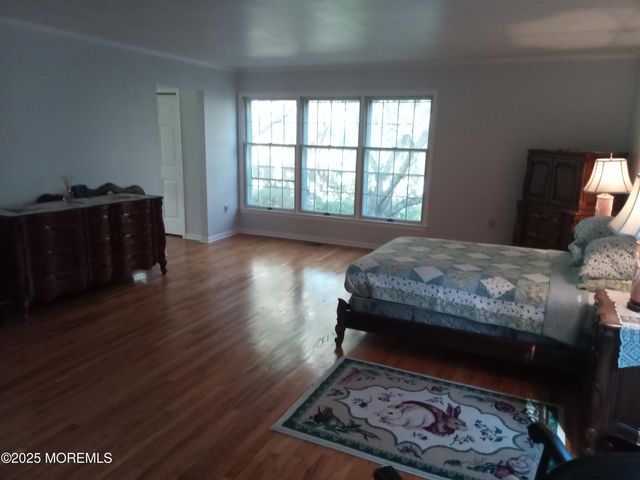 16 Briar Hill Road, Holmdel, NJ 07733