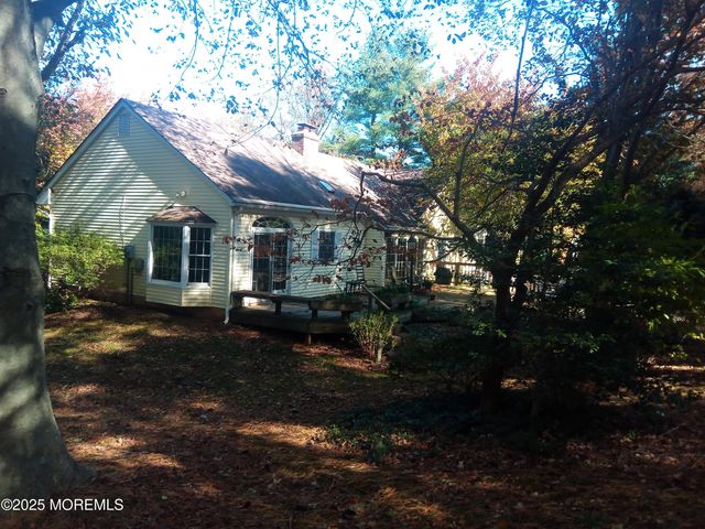 16 Briar Hill Road, Holmdel, NJ 07733