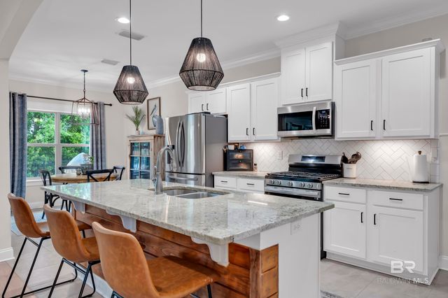 407 Roosa Avenue, Gulf Shores, AL 36542