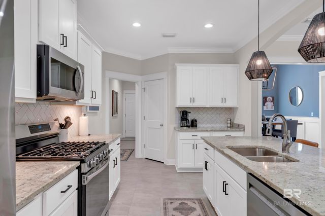 407 Roosa Avenue, Gulf Shores, AL 36542