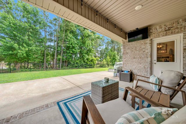 407 Roosa Avenue, Gulf Shores, AL 36542