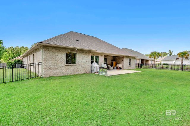 407 Roosa Avenue, Gulf Shores, AL 36542