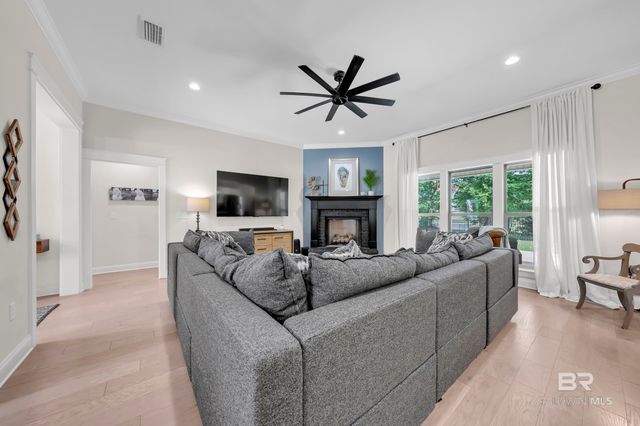 407 Roosa Avenue, Gulf Shores, AL 36542