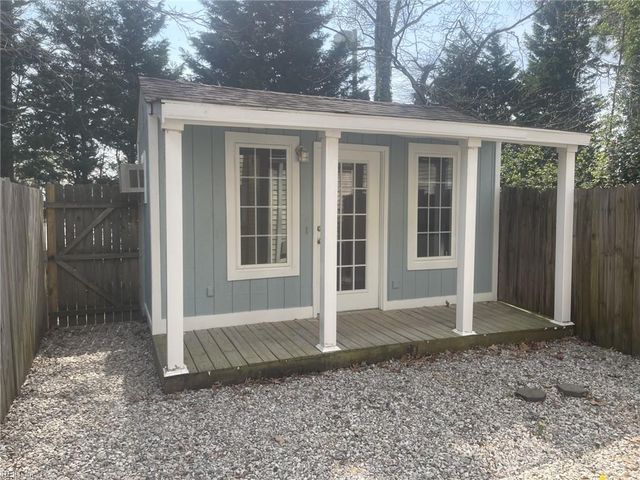 69 Colonial WAY, Chesapeake, VA 23325