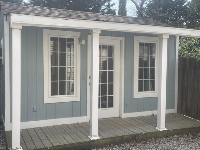 69 Colonial WAY, Chesapeake, VA 23325