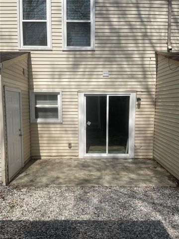 69 Colonial WAY, Chesapeake, VA 23325