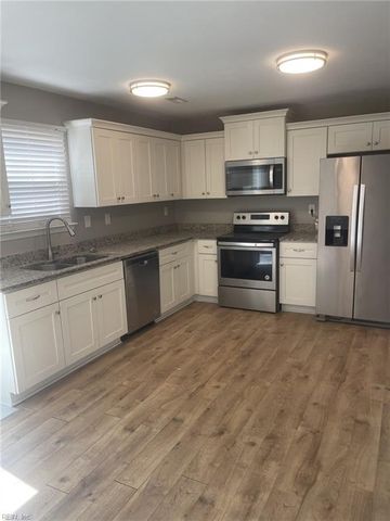 69 Colonial WAY, Chesapeake, VA 23325