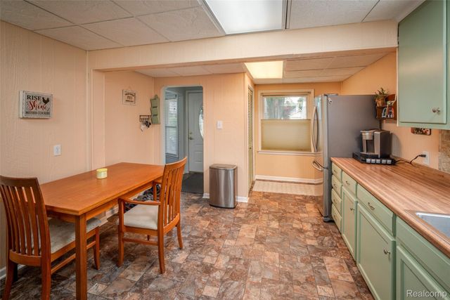 2252 Tyler Avenue, Berkley, MI 48072