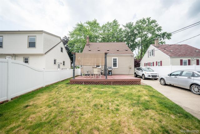 2252 Tyler Avenue, Berkley, MI 48072