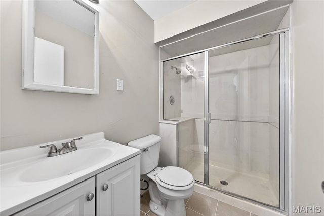 260 Saint Edward Lane, Florissant, MO 63033