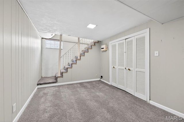 260 Saint Edward Lane, Florissant, MO 63033