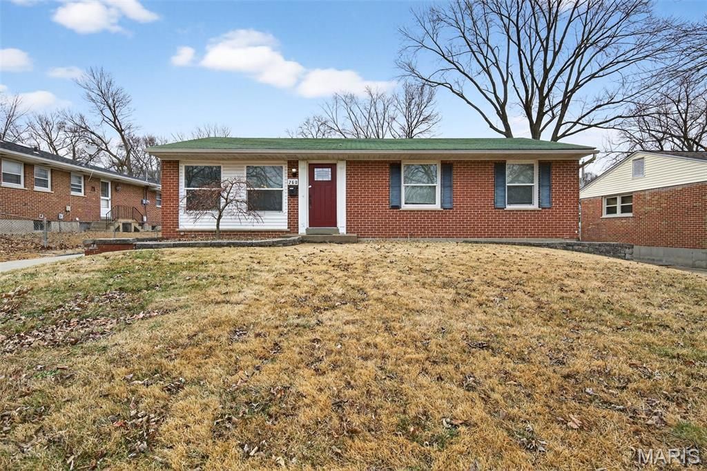 260 Saint Edward Lane, Florissant, MO 63033