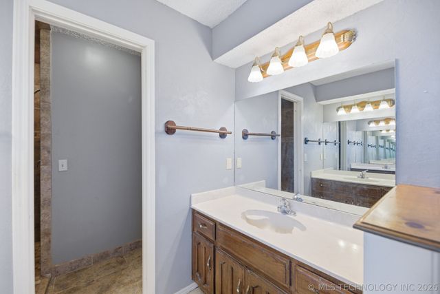 22277 S Dogwood Court, Claremore, OK 74019