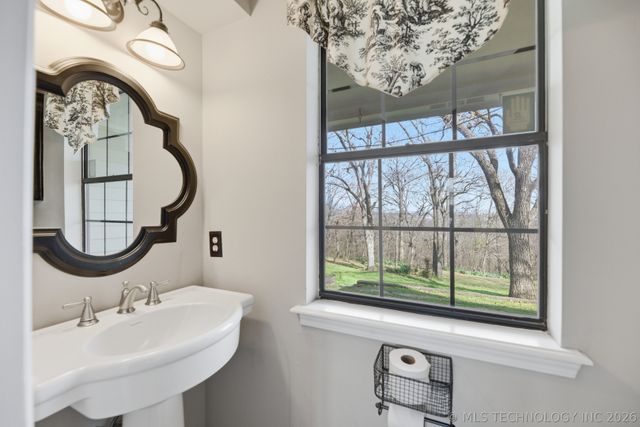 22277 S Dogwood Court, Claremore, OK 74019