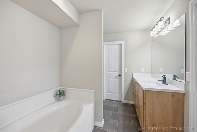 22277 S Dogwood Court, Claremore, OK 74019