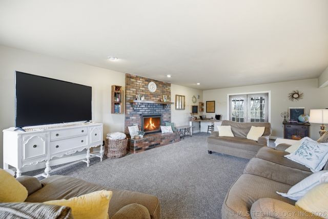 22277 S Dogwood Court, Claremore, OK 74019