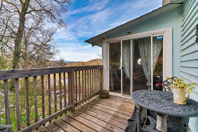 1174 Sharp Road, Sevierville, TN 37876