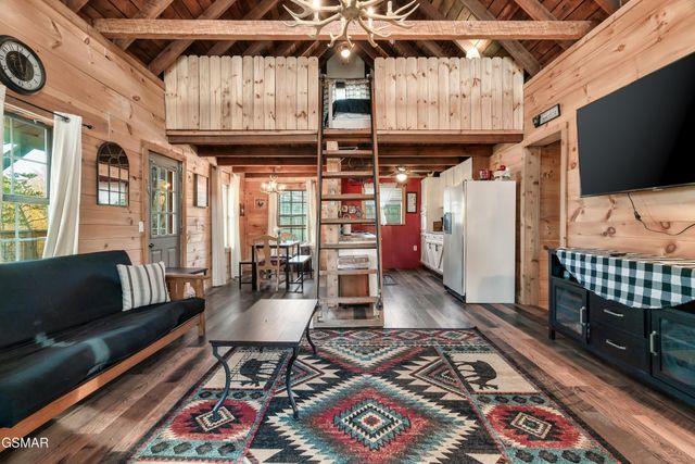 1174 Sharp Road, Sevierville, TN 37876