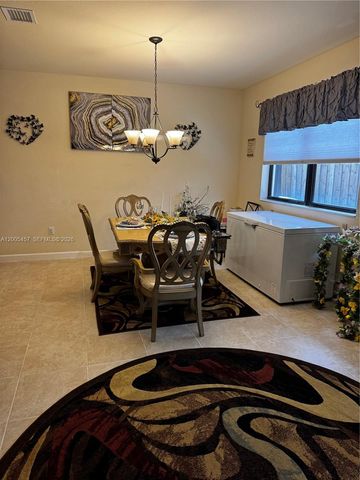 595 SE 33rd Terrace, Homestead, FL 33033
