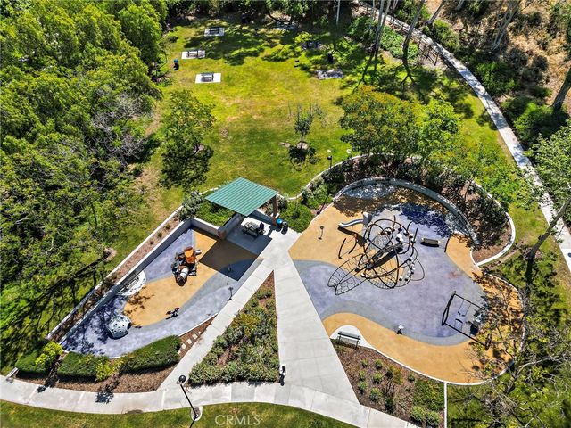 21155 Larchmont, Lake Forest, CA 92630
