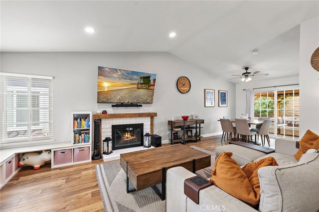21155 Larchmont, Lake Forest, CA 92630