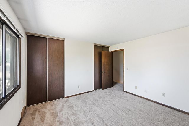 2325 Hampshire Avenue S, Saint Louis Park, MN 55426