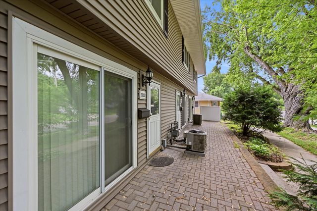 2325 Hampshire Avenue S, Saint Louis Park, MN 55426