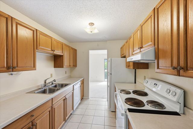 2325 Hampshire Avenue S, Saint Louis Park, MN 55426