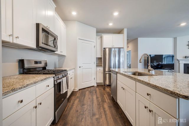 109 Congressional Court, Moorestown, NJ 08057