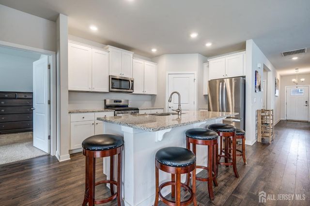 109 Congressional Court, Moorestown, NJ 08057