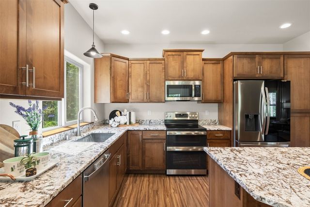 2791 Legend Lane NW, Seabeck, WA 98380