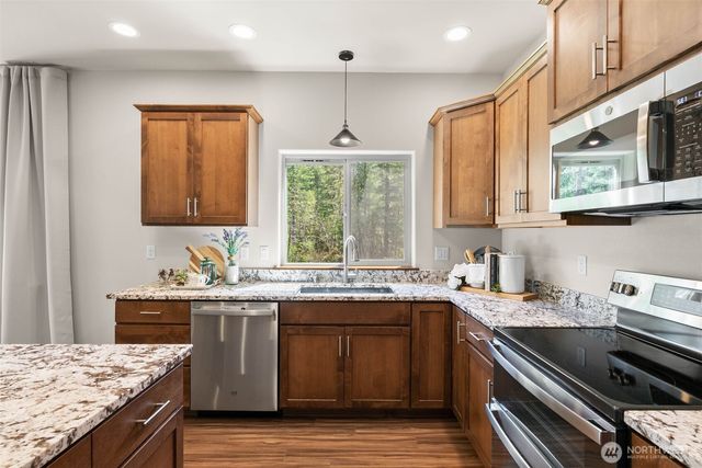 2791 Legend Lane NW, Seabeck, WA 98380
