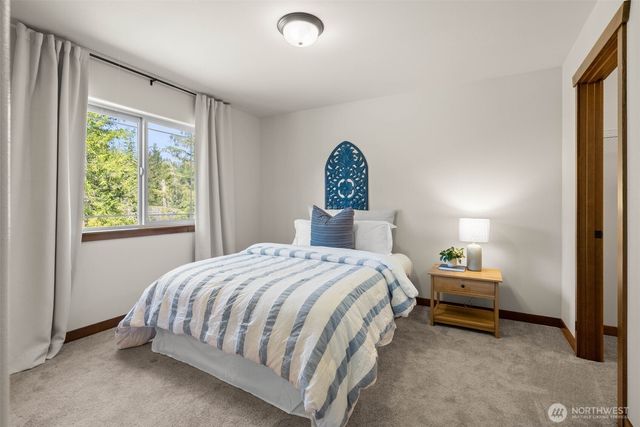 2791 Legend Lane NW, Seabeck, WA 98380