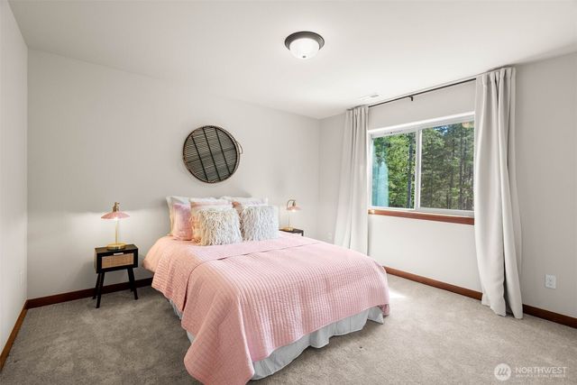 2791 Legend Lane NW, Seabeck, WA 98380