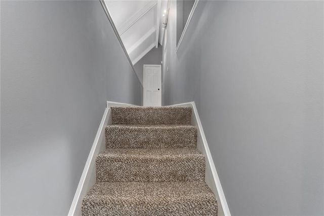 1001 Wyckwood Drive, Liberty, MO 64068