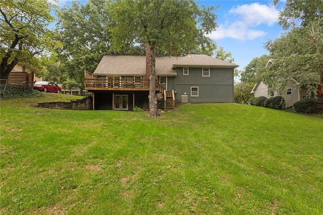1001 Wyckwood Drive, Liberty, MO 64068