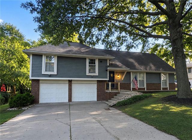 1001 Wyckwood Drive, Liberty, MO 64068