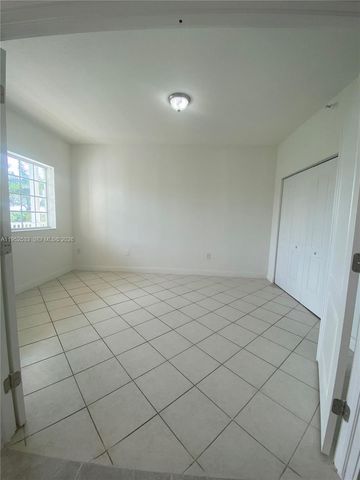 10700 NW 66th St 404, Doral, FL 33178
