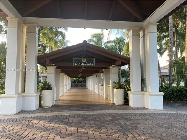 10700 NW 66th St 404, Doral, FL 33178