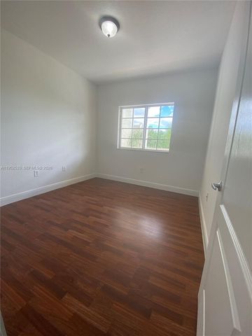 10700 NW 66th St 404, Doral, FL 33178